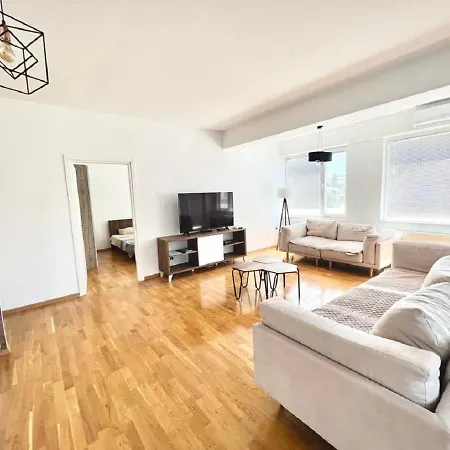 Karpos Modern * Szkopje