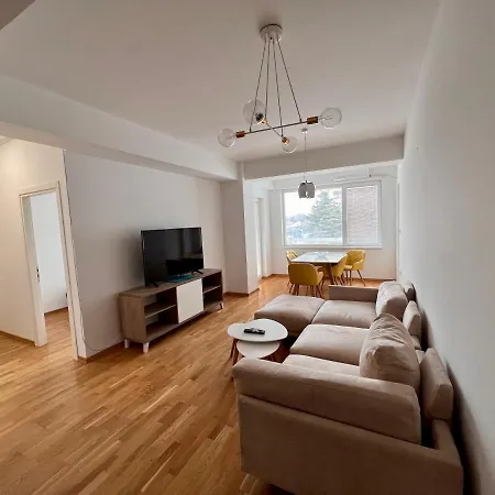 Karpos Modern