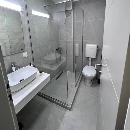 Karpos Modern * Szkopje
