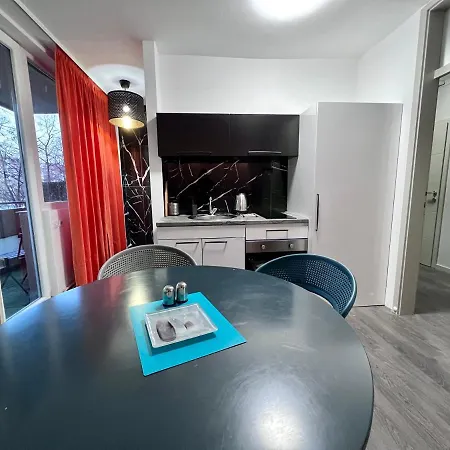 Karpos Modern *